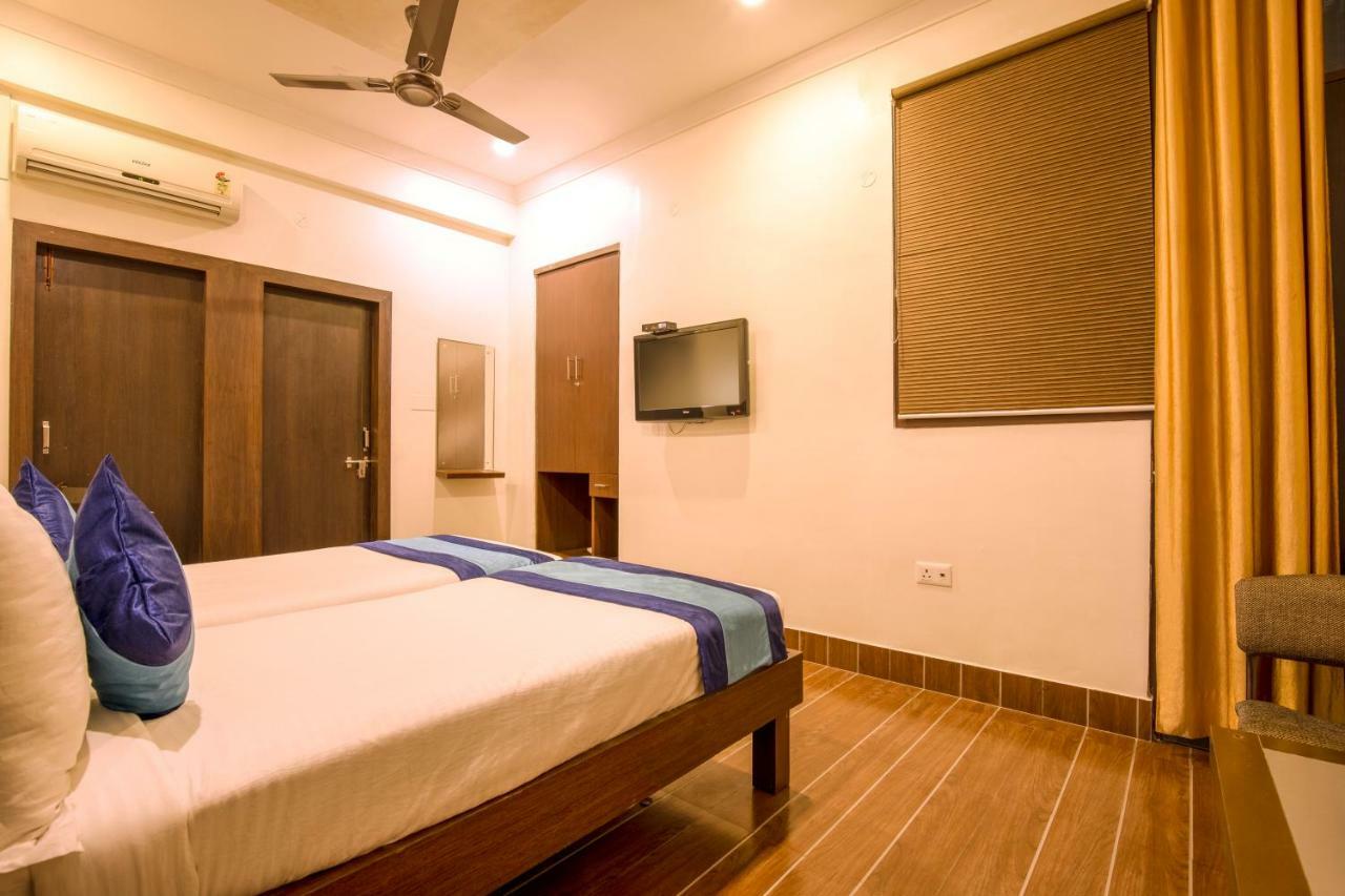 Eclat Suites Mint Gomti Nagar Lucknow Exterior photo